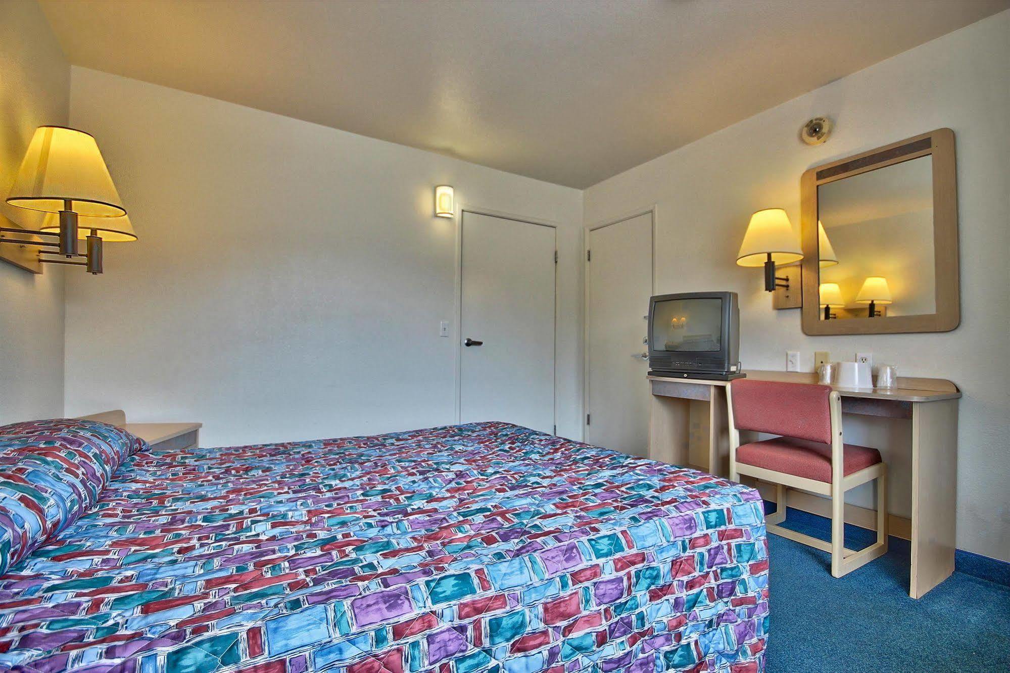 America'S Best Value Inn & Suites-Helena Kültér fotó